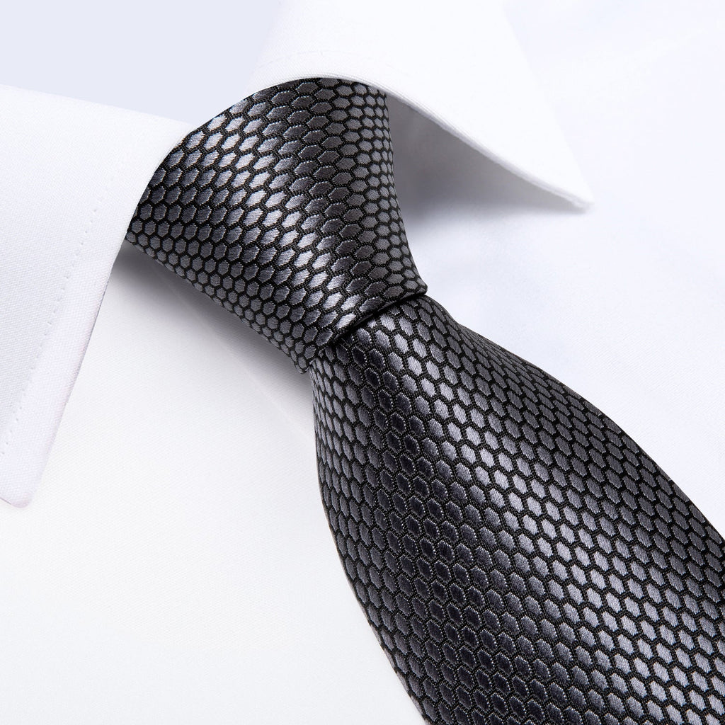 GentCrest Grey Geometric Tie Hanky Cufflinks Set - Image 6