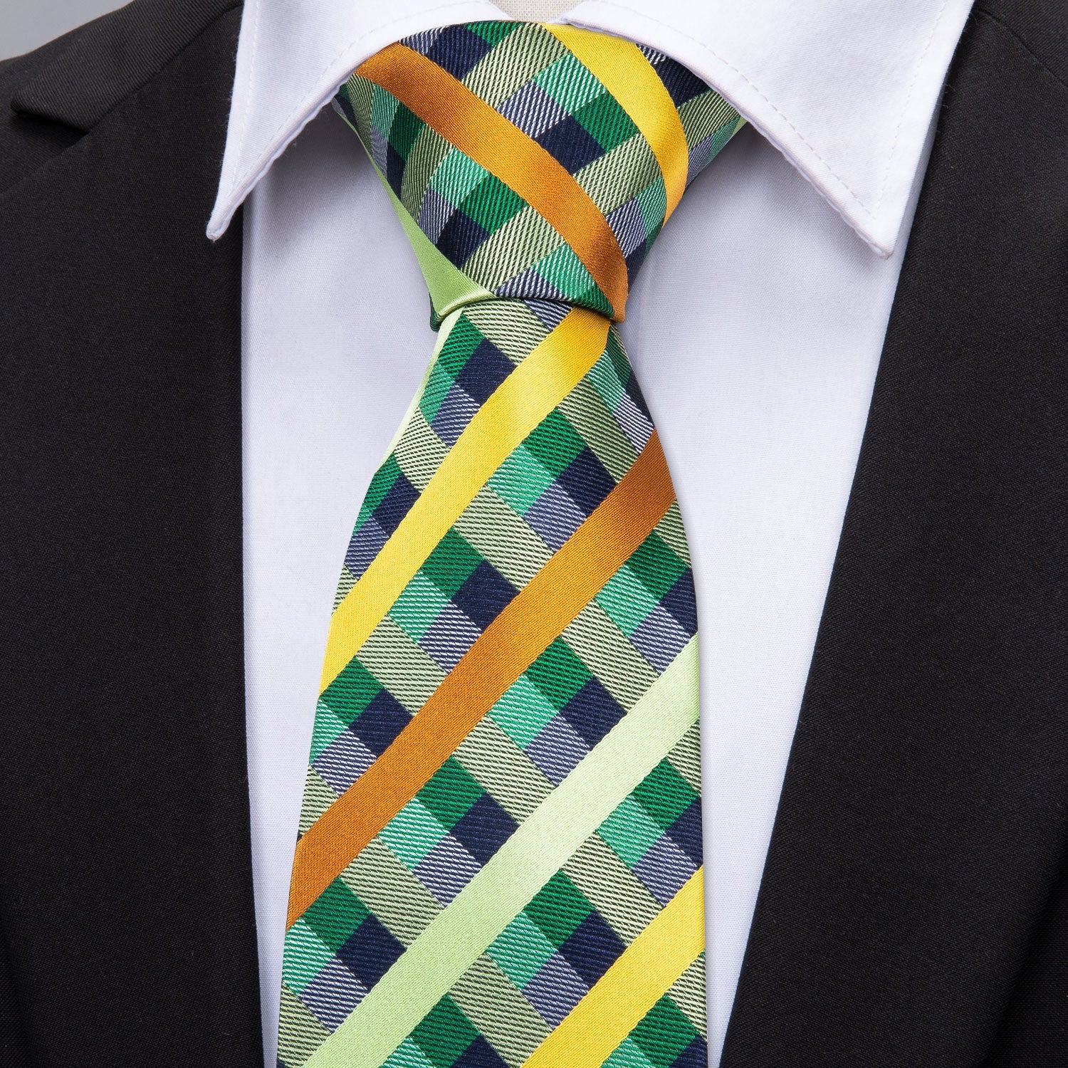 GentCrest Green Plaid Tie Hanky Cufflinks Set - Image 2