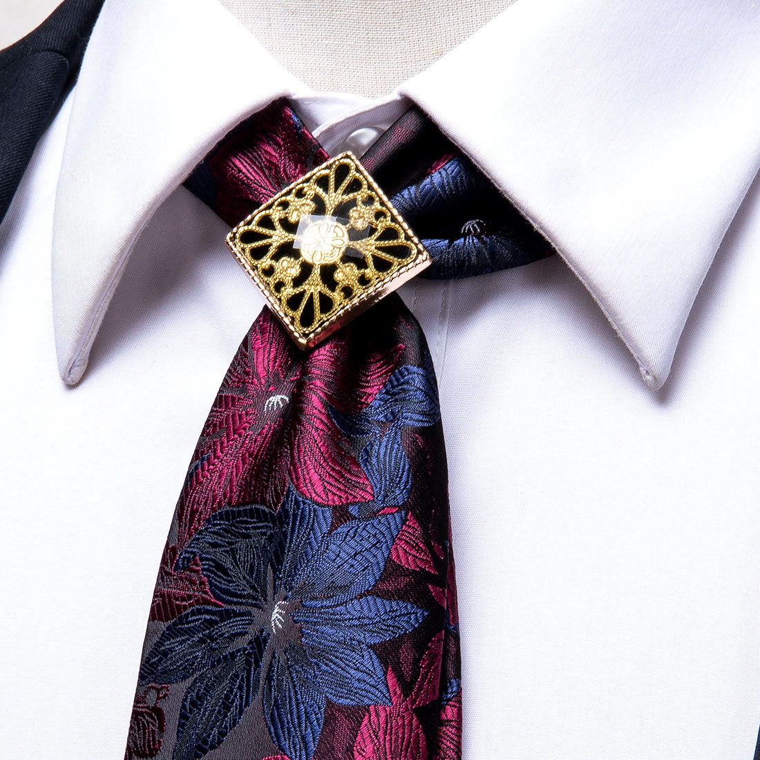 GentCrest Blue Floral Tie with Accessories - Image 1