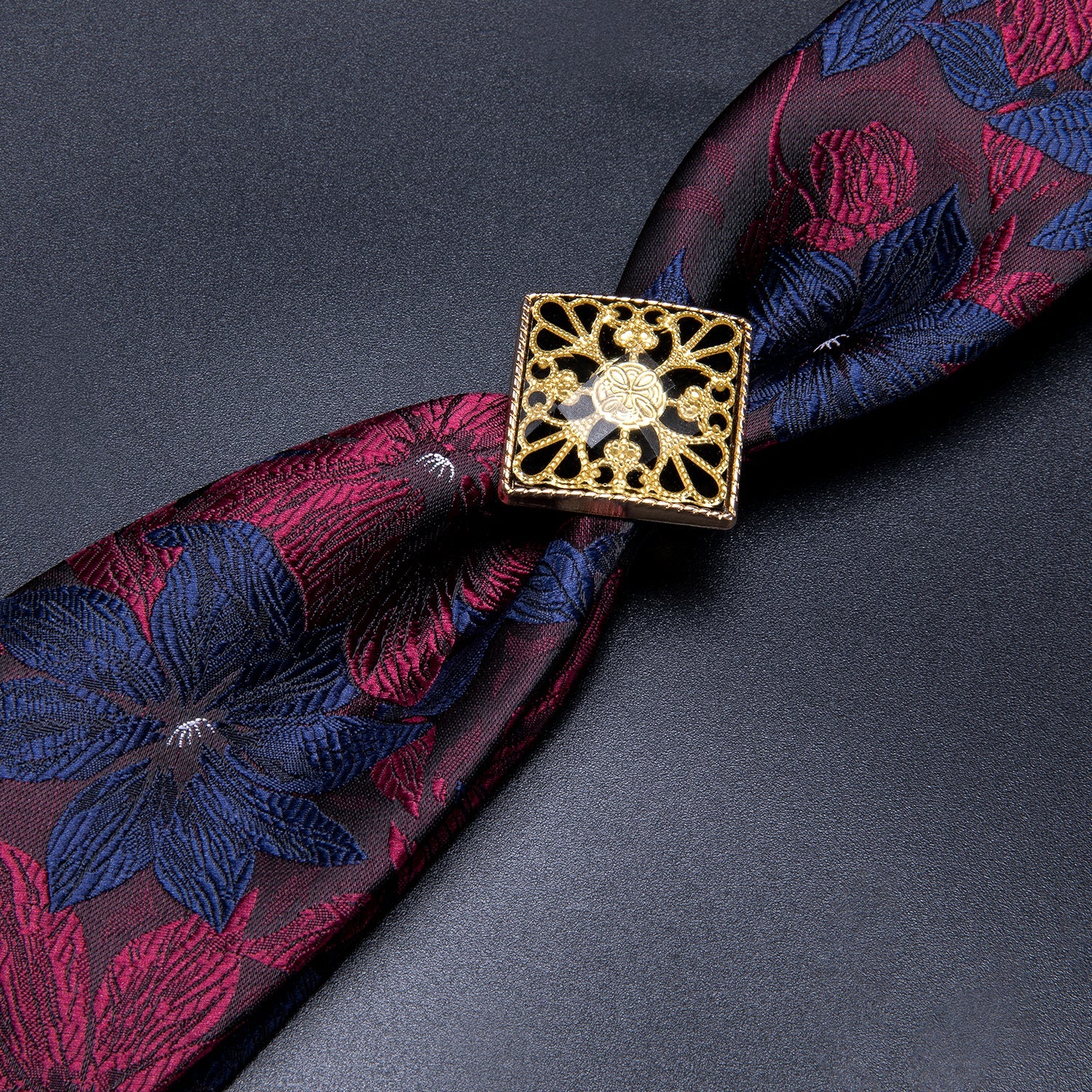GentCrest Blue Floral Tie with Accessories - Image 2