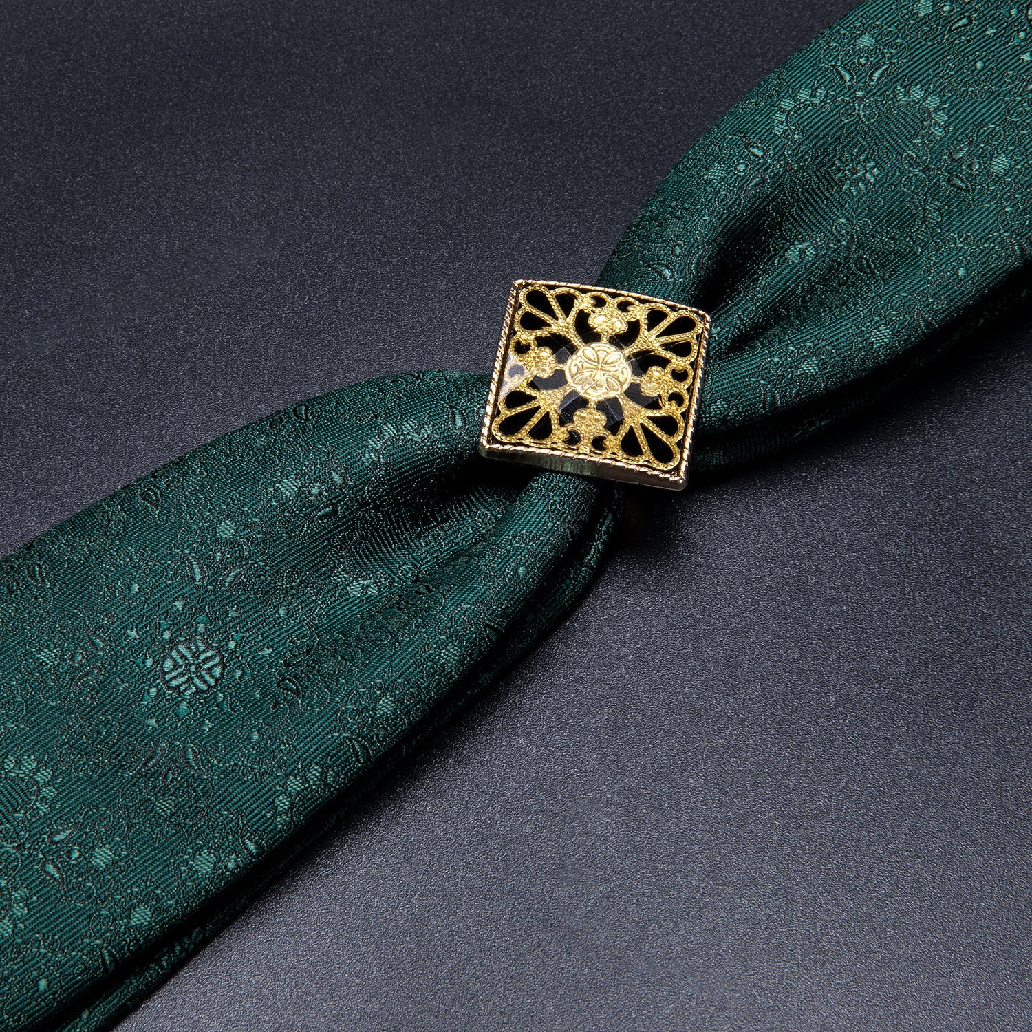 GentCrest Green Floral Tie with Accessories - Image 2