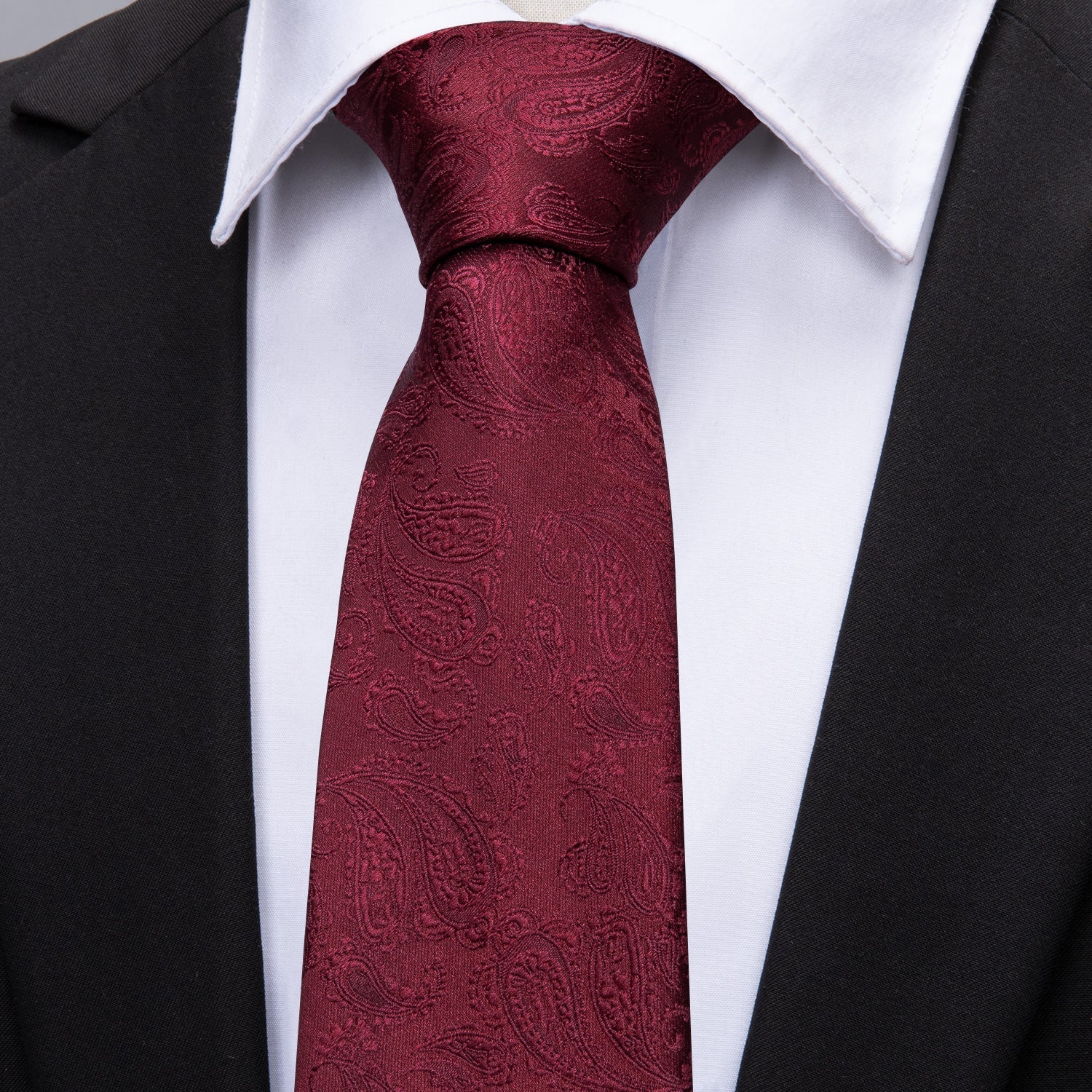 GentCrest Burgundy Paisley Tie Hanky Cufflinks Set - Image 2
