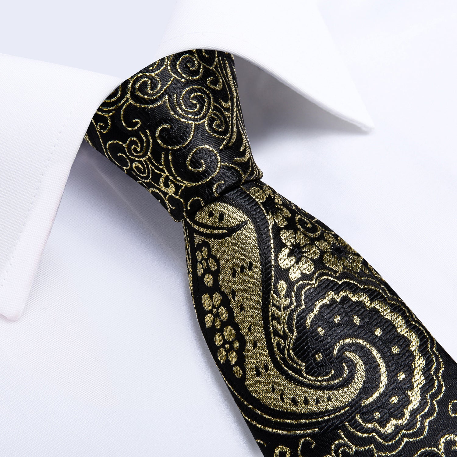 GentCrest Gold Paisley Tie Hanky Cufflinks Set - Image 6