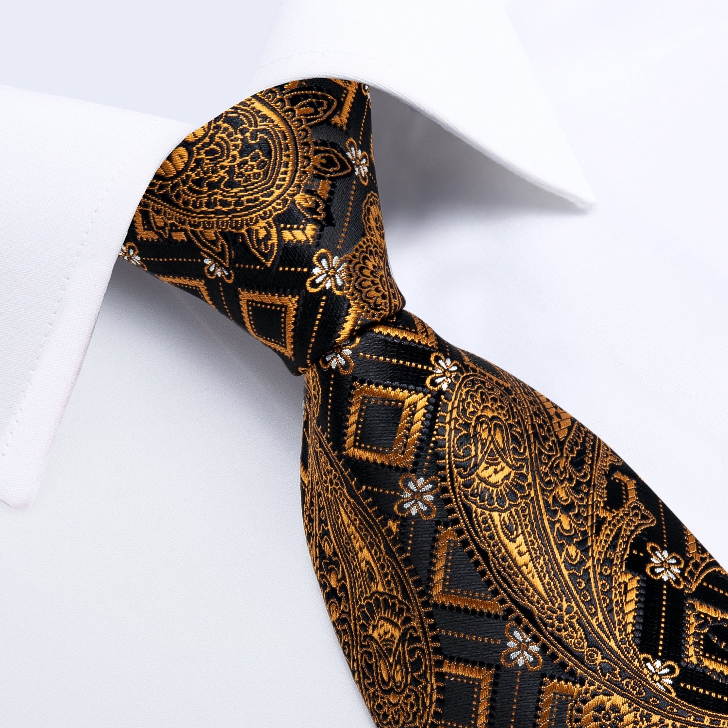 GentCrest Black Paisley Tie Hanky Cufflinks Set - Image 4