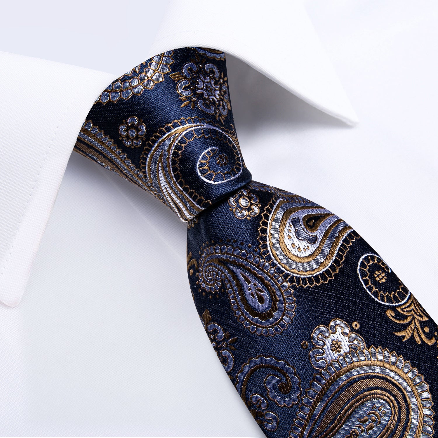 GentCrest Blue Paisley Tie Hanky Cufflinks Set - Image 5