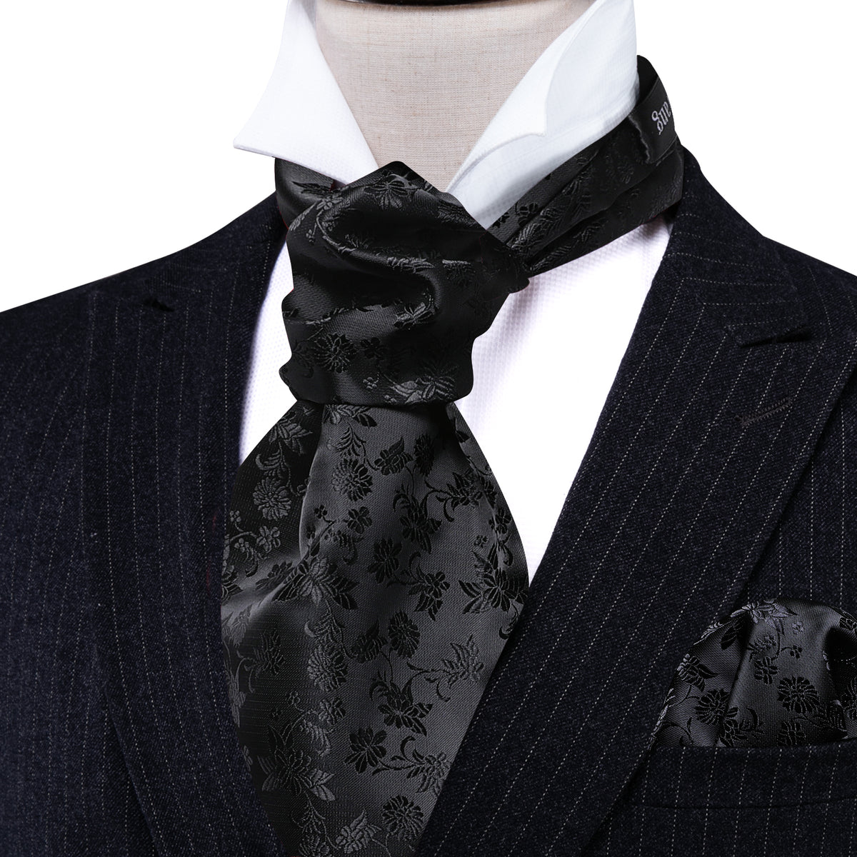 Black Flower Ascot Set - GentCrest