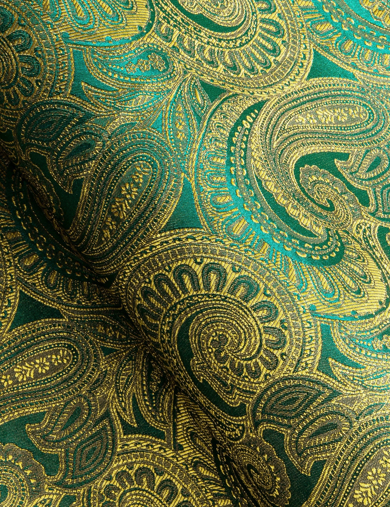 GentCrest Green Paisley Shirt - Image 5