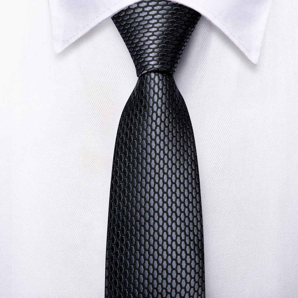 GentCrest Grey Geometric Tie Hanky Cufflinks Set - Image 5