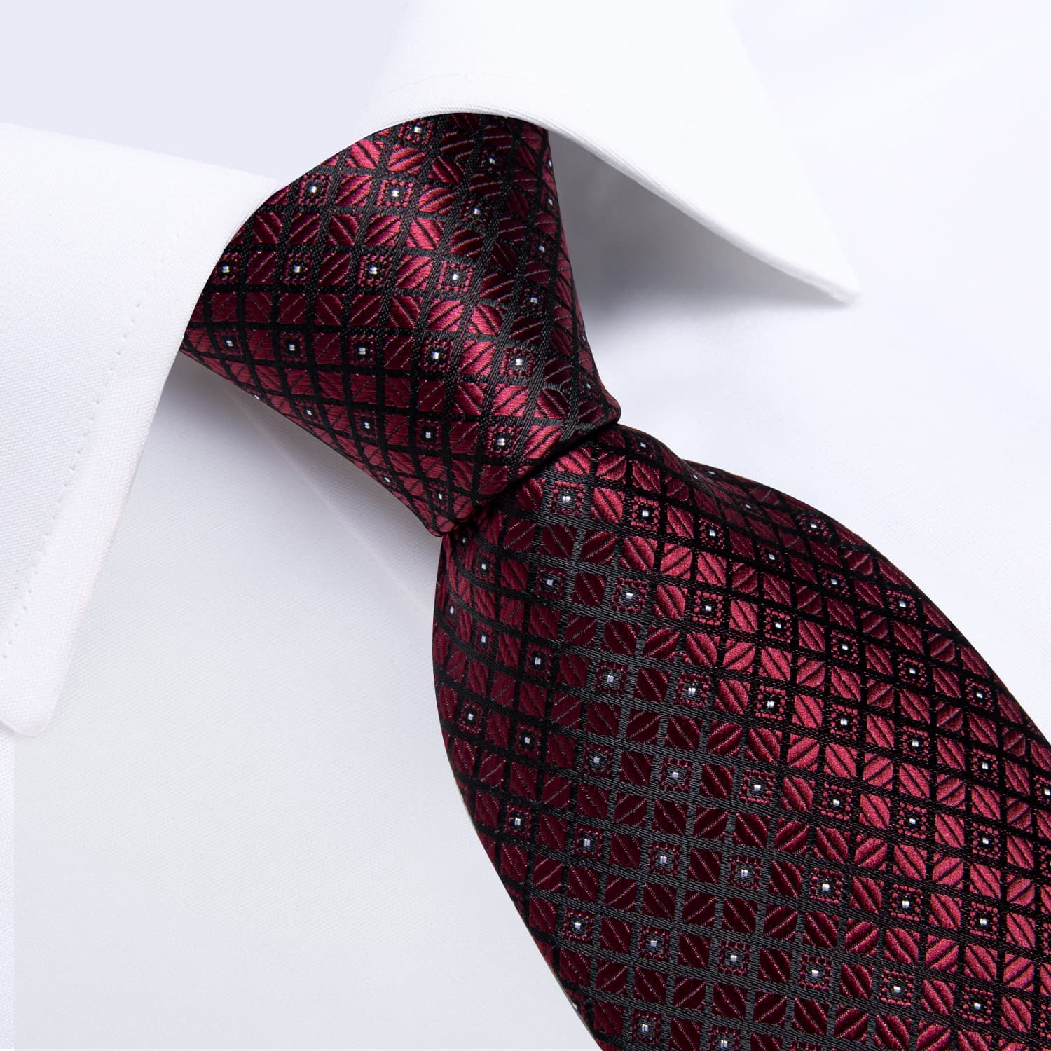 GentCrest Burgundy Plaid Tie Hanky Cufflinks Set - Image 3