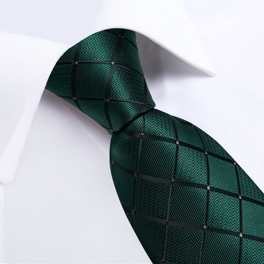 GentCrest Green Plaid Tie Hanky Cufflinks Set - Image 3