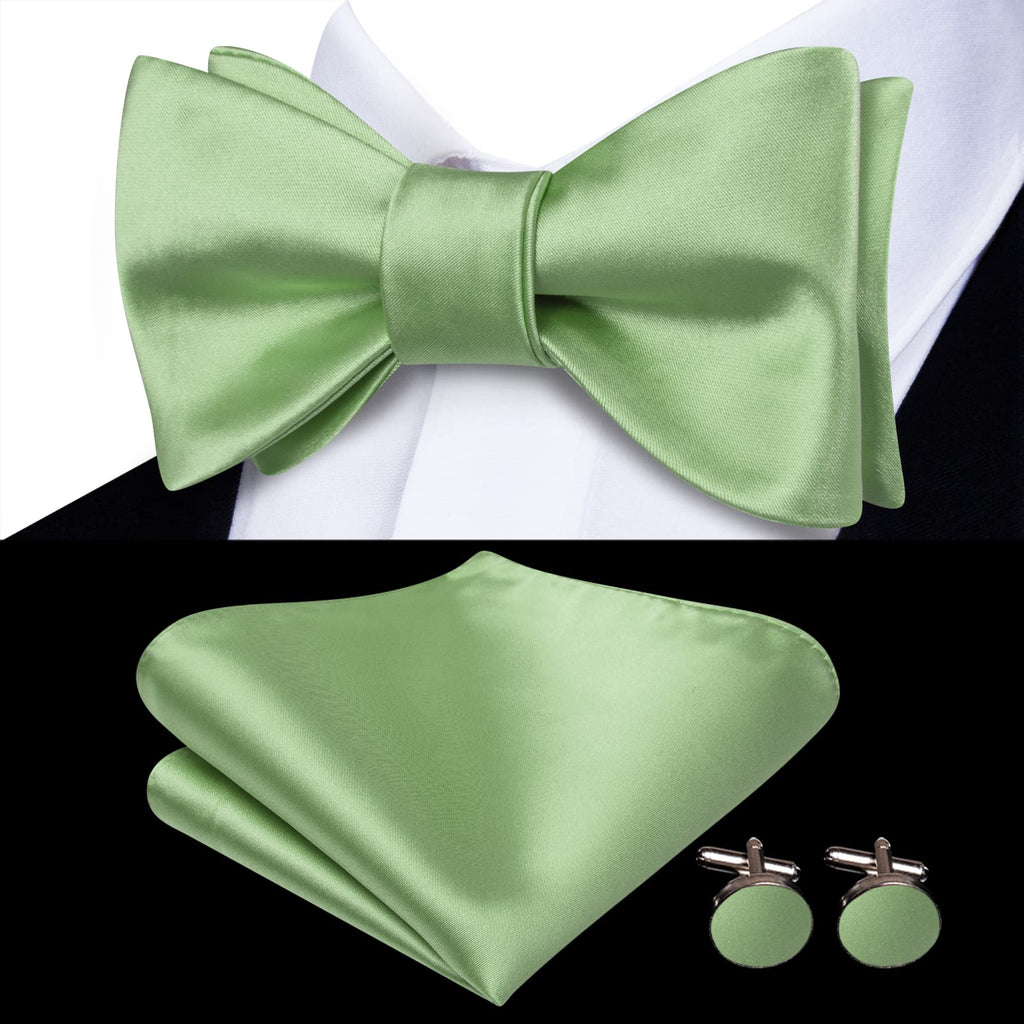 GentCrest Green Solid Bowtie Set - Image 1