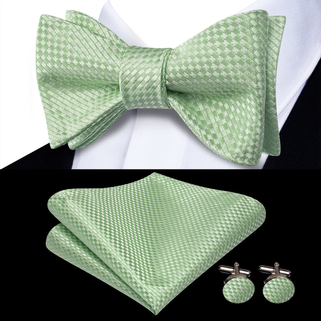 GentCrest Red Textured Bowtie Set - Image 1