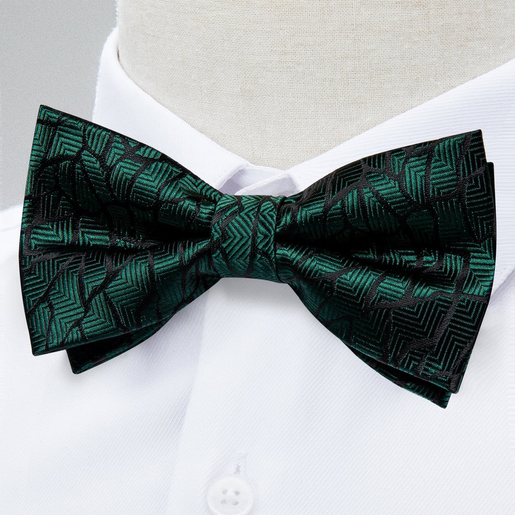 GentCrest Black Striped Bowtie Set - Image 2