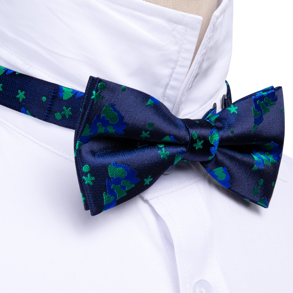 Blue Xmas Tree Bow Tie Set - GentCrest - View 4