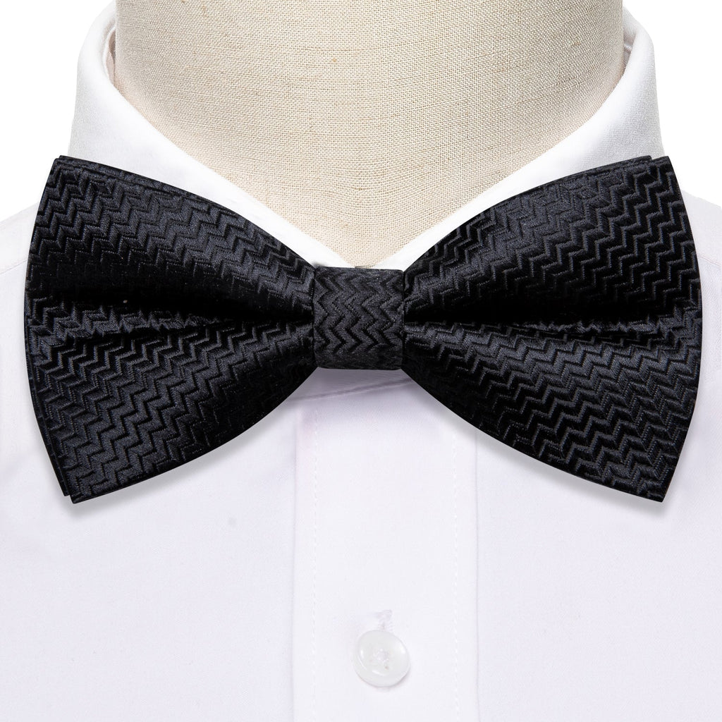 GentCrest Black Textured Bowtie Set - Image 3