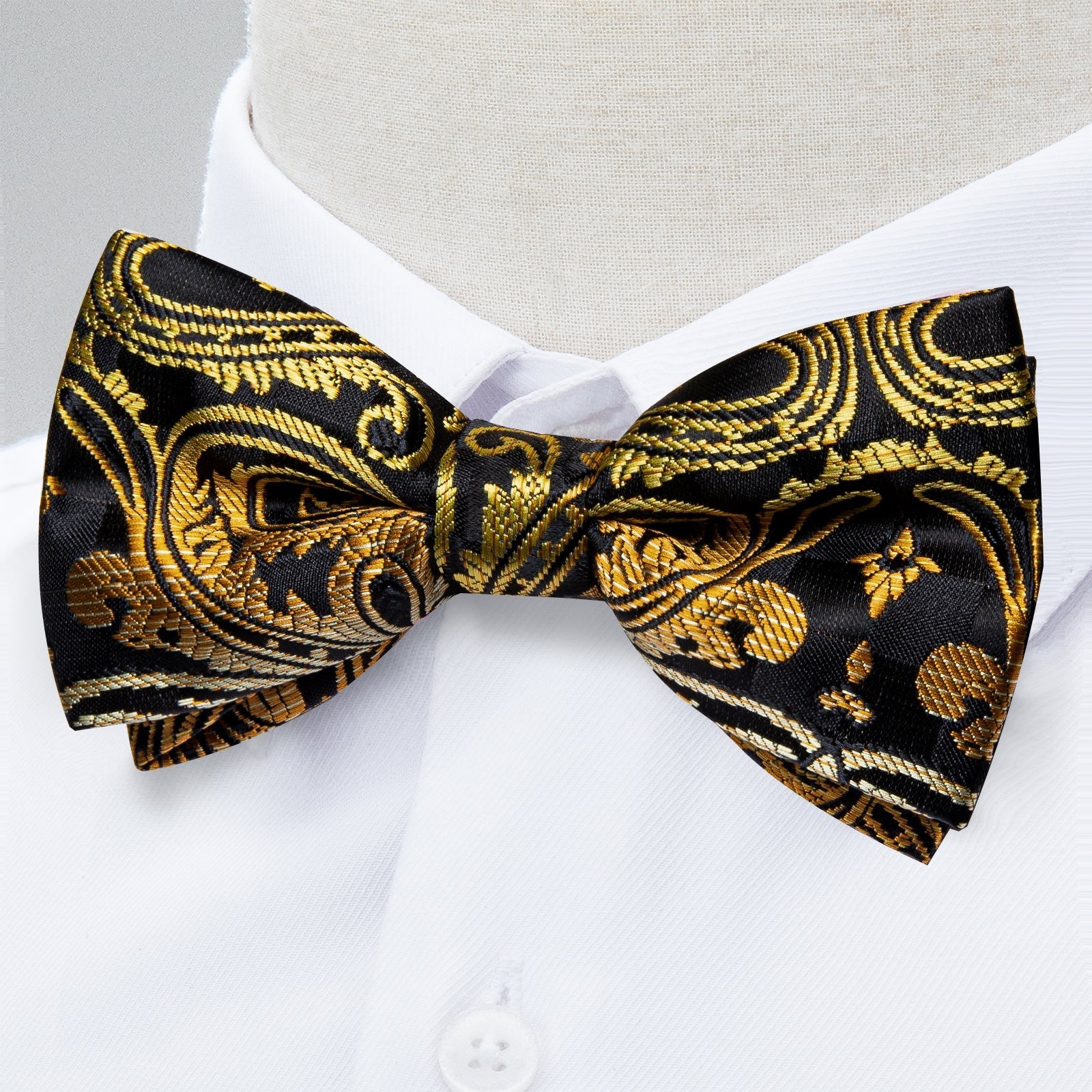 GentCrest Black Paisley Bowtie Set - Image 2