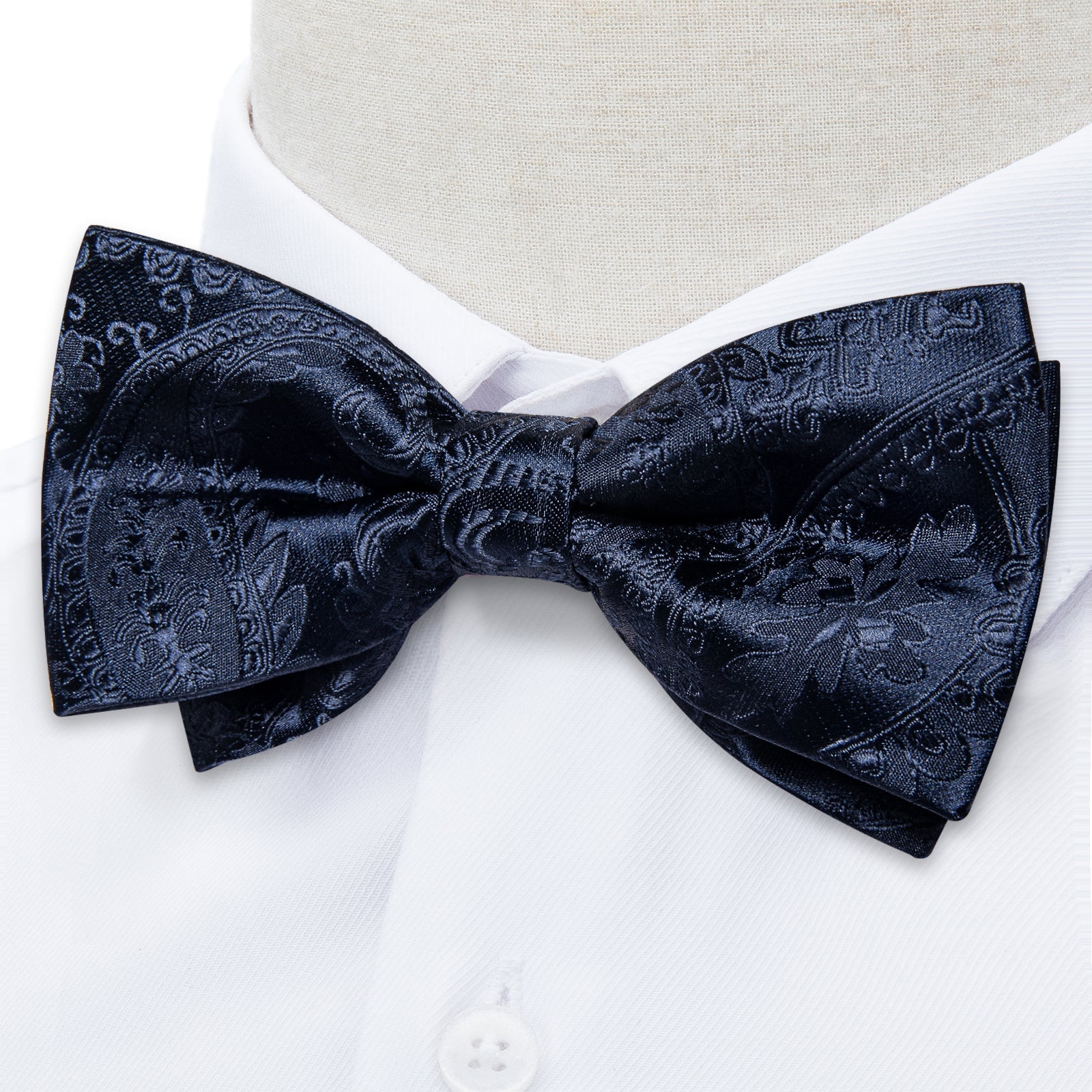 GentCrest Black Paisley Bowtie Set - Image 2