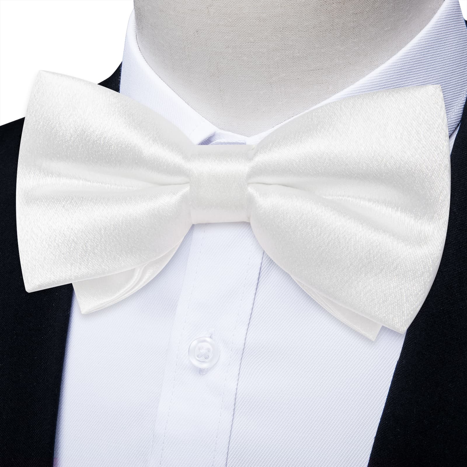 GentCrest White Solid Bowtie Set - Image 1