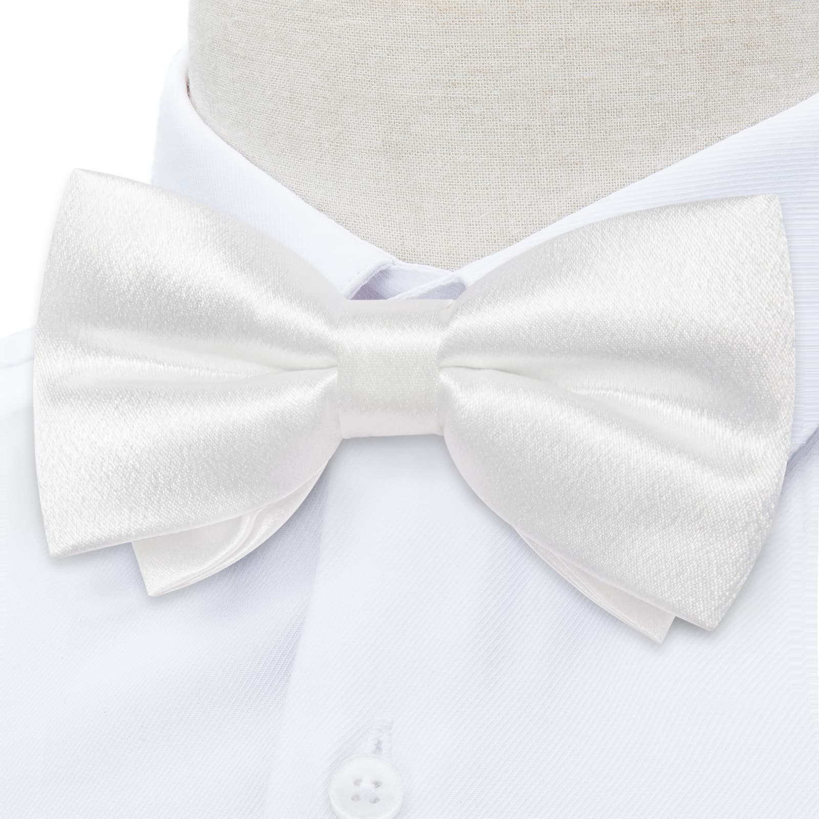GentCrest White Solid Bowtie Set - Image 3