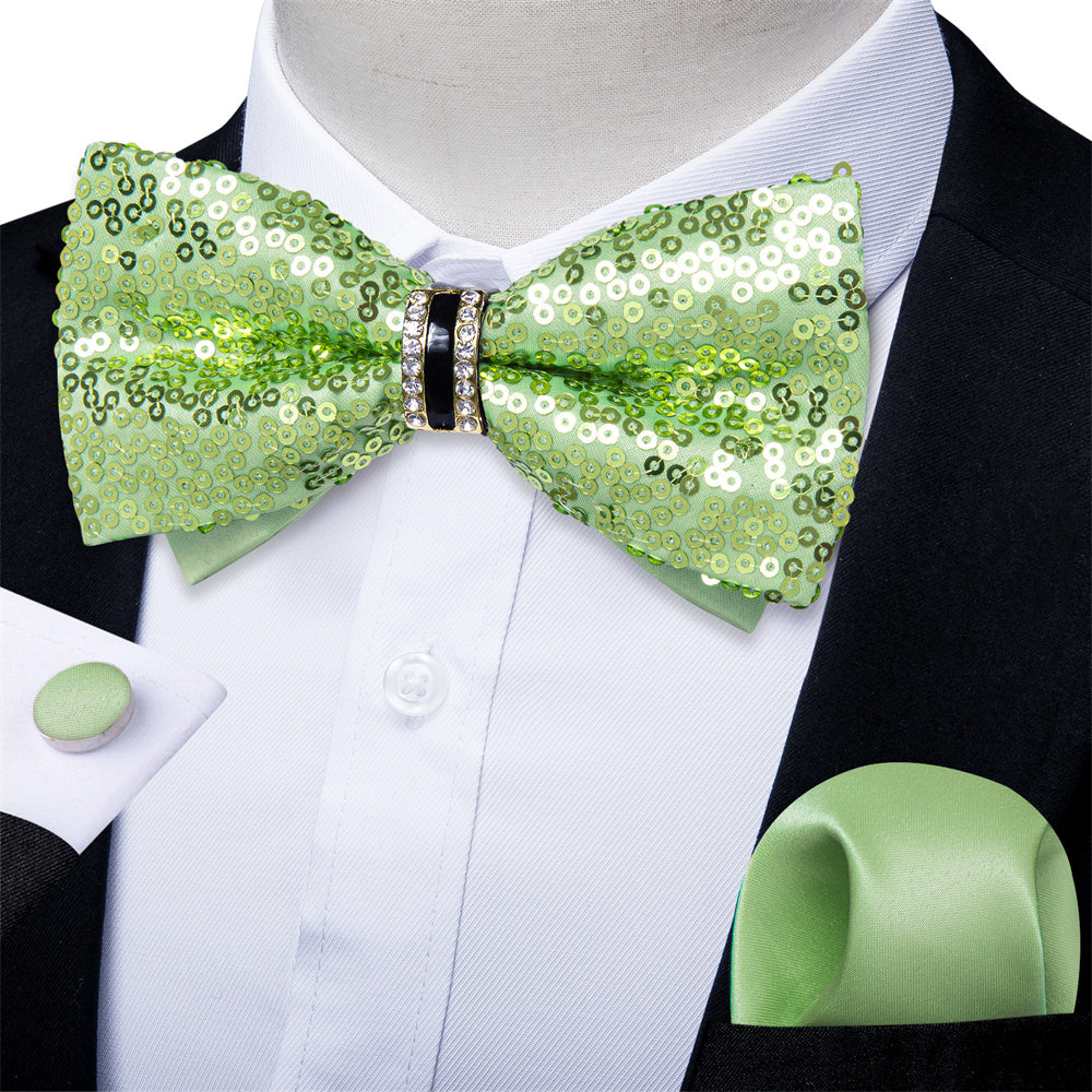 GentCrest Green Novelty Bowtie Set - Image 1