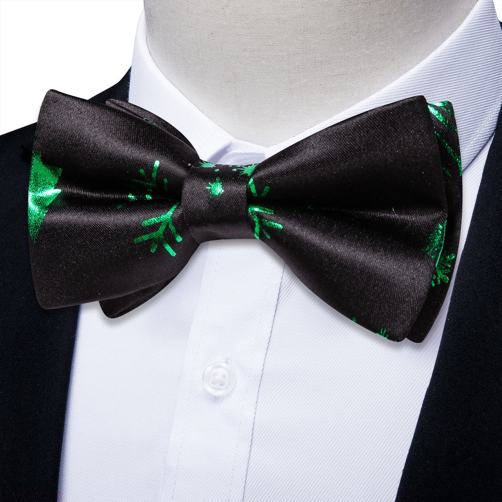 GentCrest Black Novelty Bowtie Set - Image 1