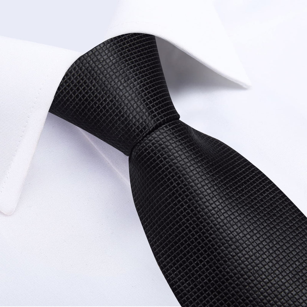 GentCrest Black Plaid Tie Hanky Cufflinks Set - Image 3