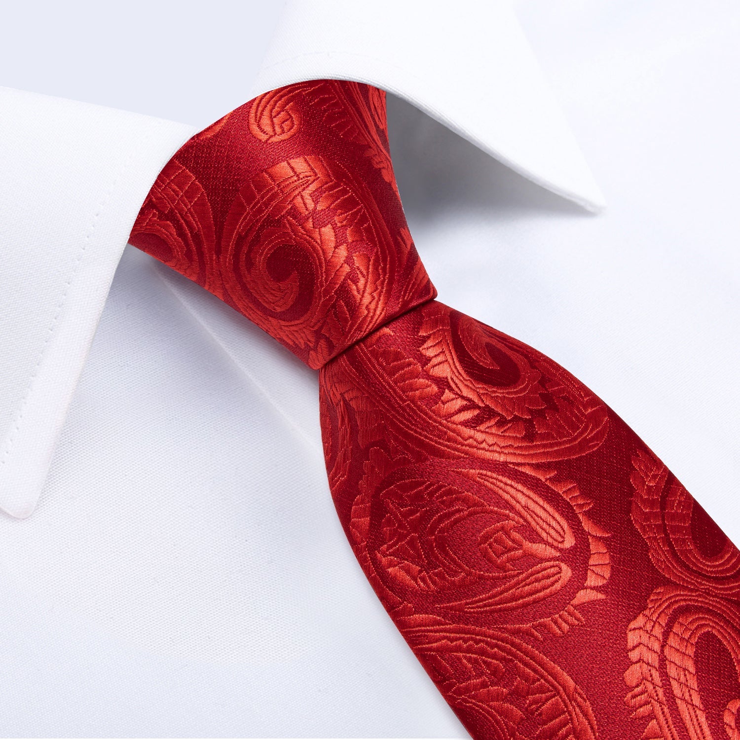 GentCrest Red Paisley Tie with Rings - Image 5