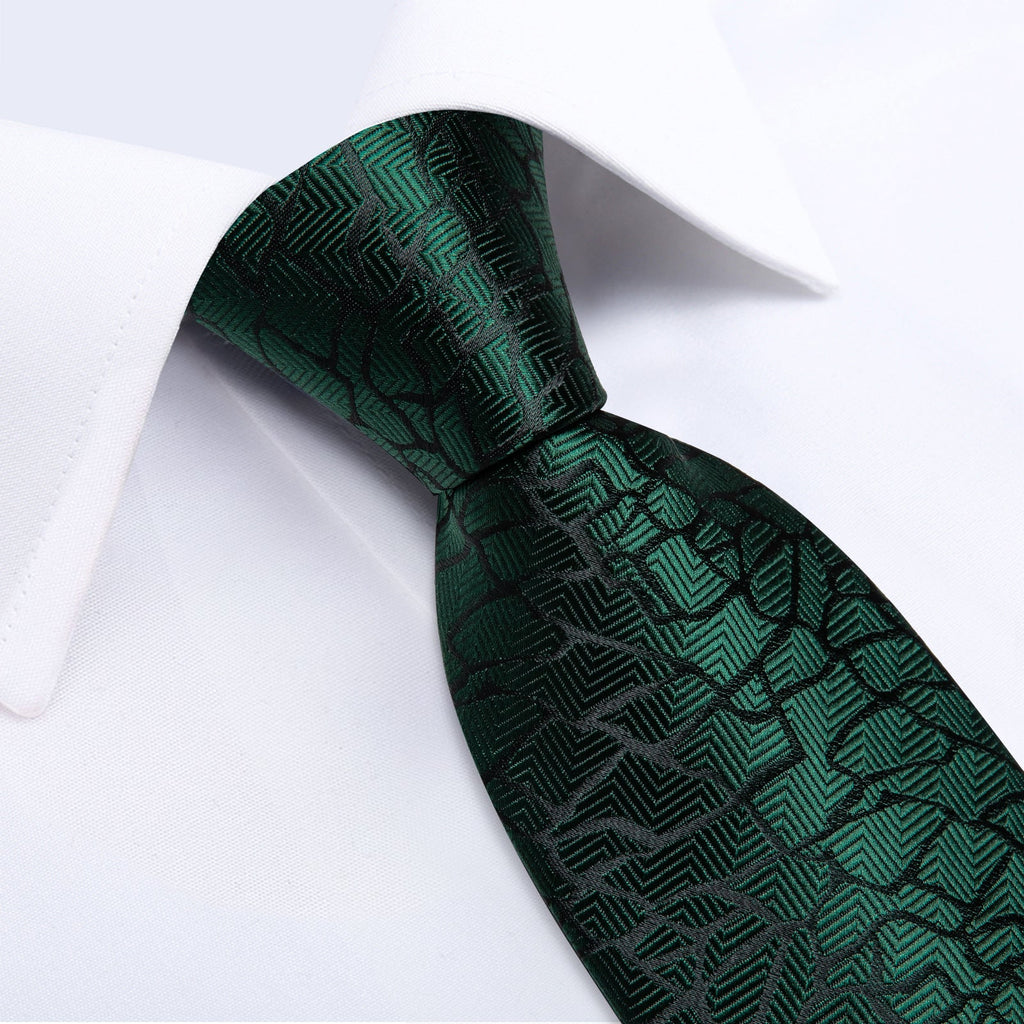 GentCrest Green Geometric Tie Hanky Cufflinks Set - Image 4