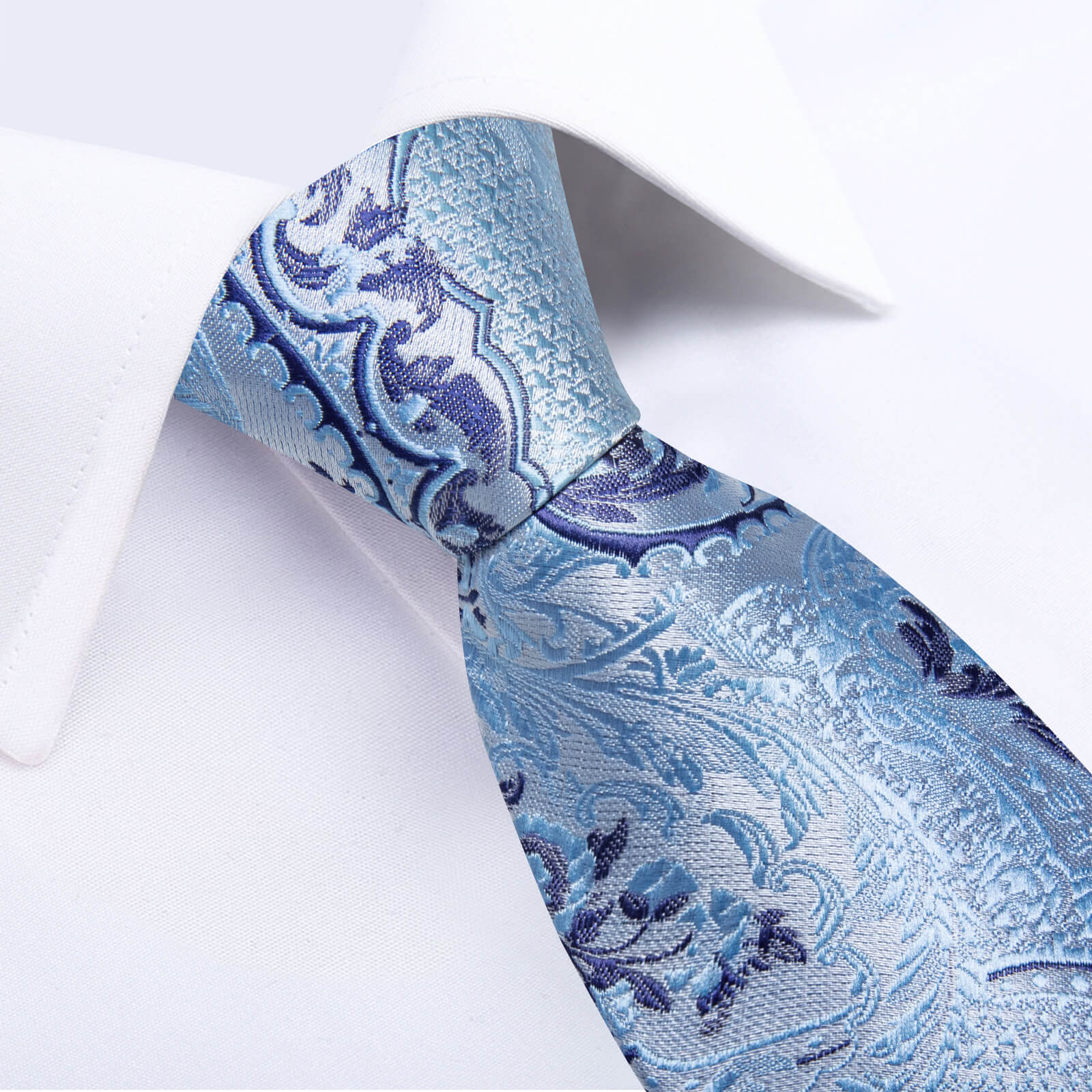 GentCrest Blue Paisley Tie Hanky Cufflinks Set - Image 2