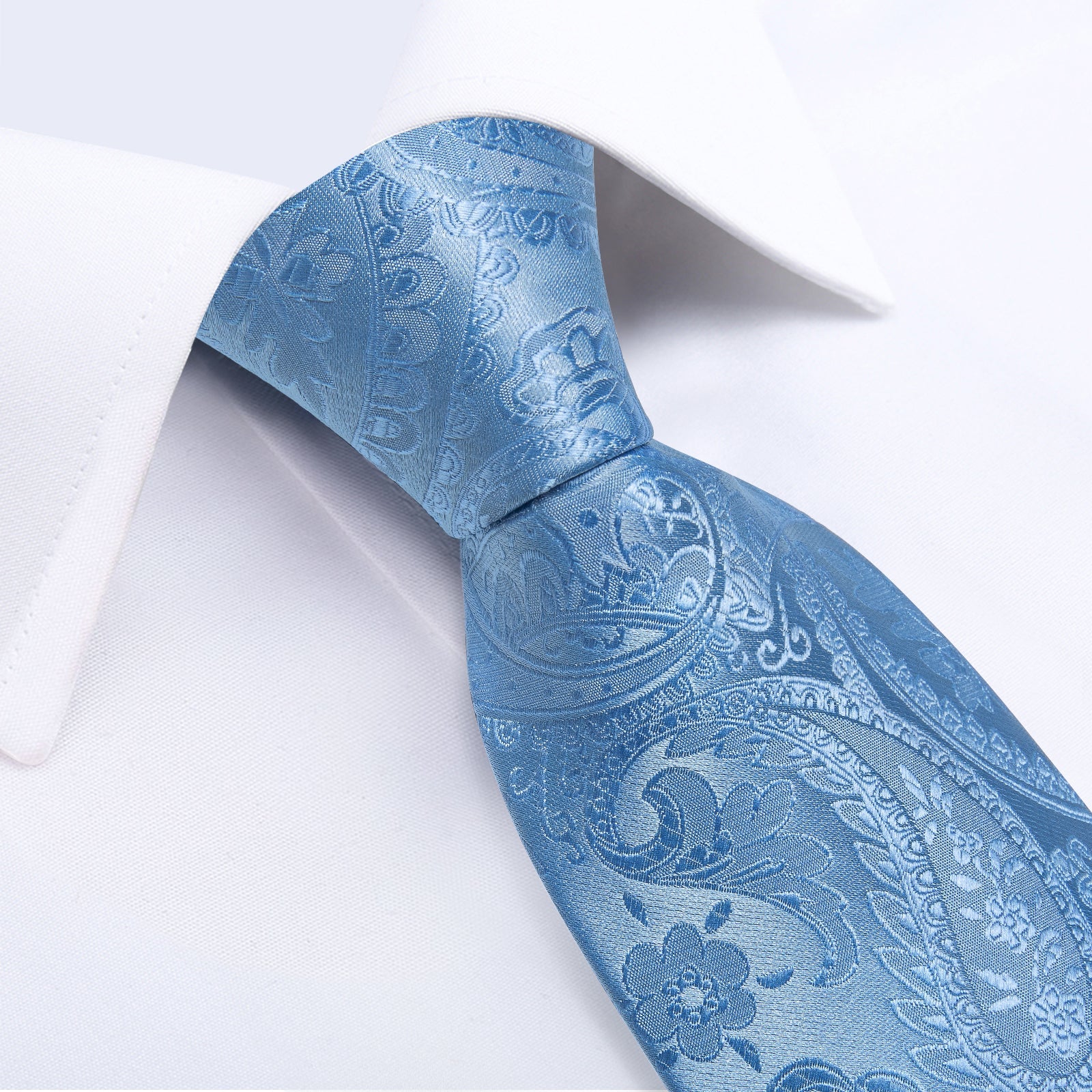 GentCrest Blue Paisley Tie Hanky Cufflinks Set - Image 3