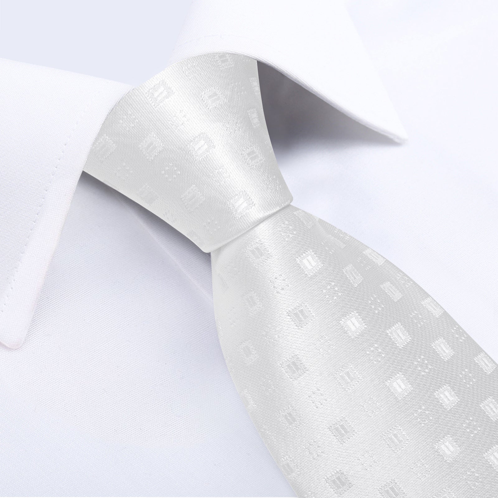 GentCrest White Novelty Tie Hanky Cufflinks Set - Image 3