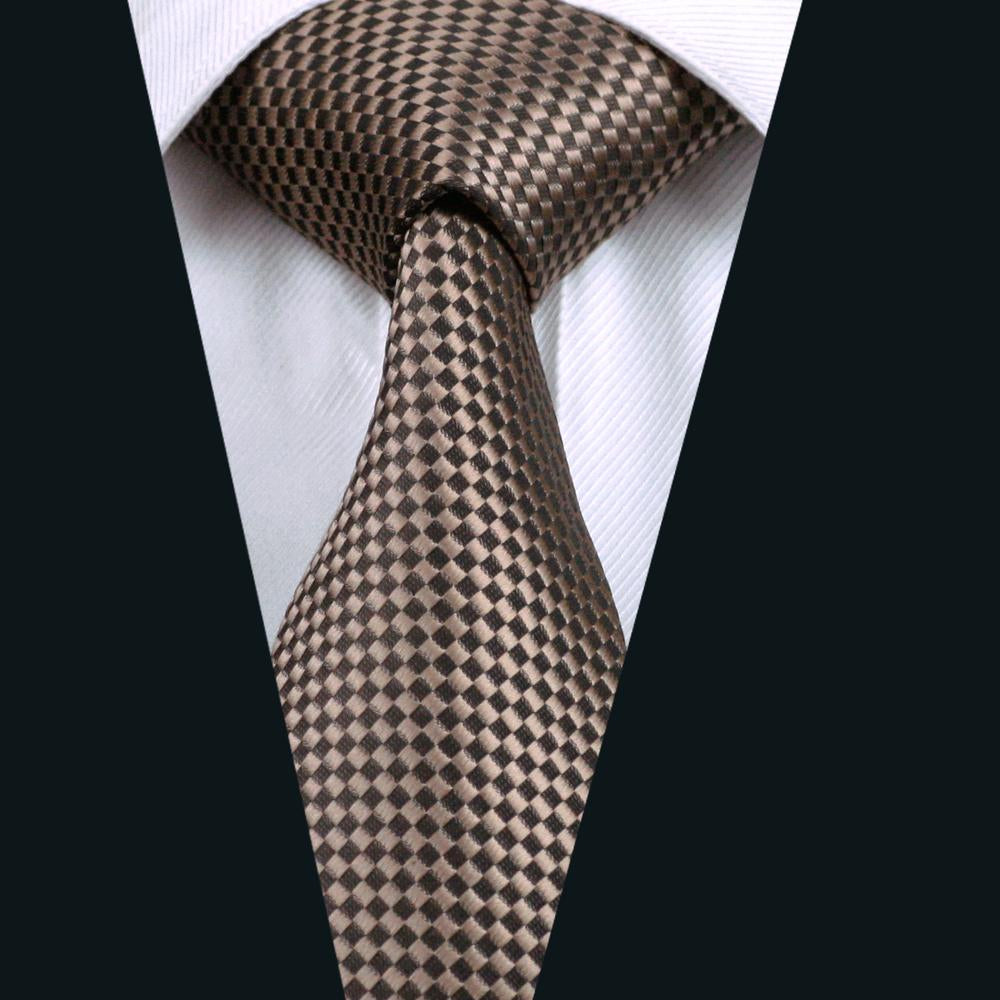 GentCrest Gold Plaid Tie Hanky Cufflinks Set - Image 3