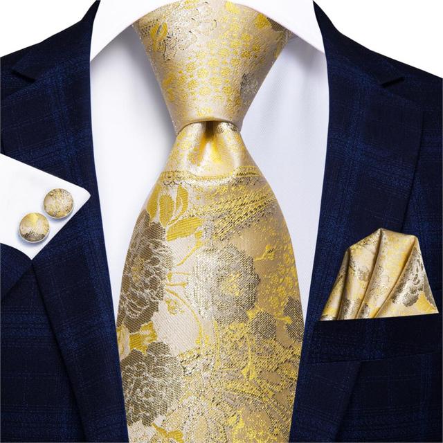 Gold Leaf Artwork Silk Tie Set - GentCrest